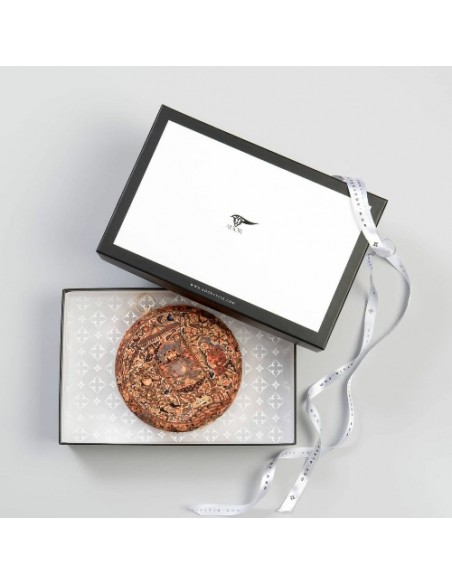 beautiful-prince-sketch-purse-in-box