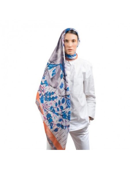 orange-large-gazelle-scarf-model