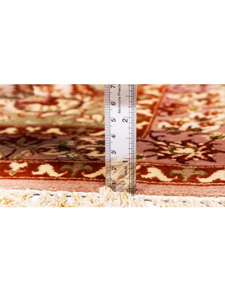 Isfahan 30 years old hand-woven silk area rug Rc-128 thickness
