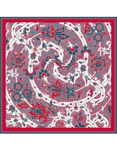 spiral-scarf-on-shoulders 2