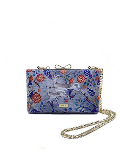 clutch-bag-forth-view