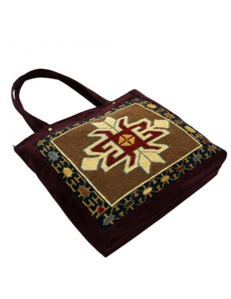rug-handbag-medallion-cover rug-handbag-medallion-cover