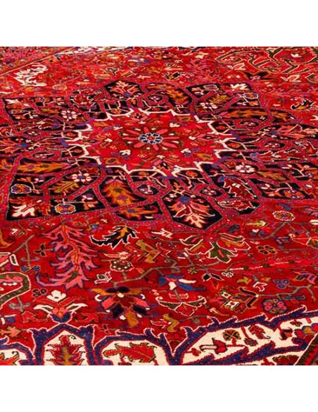Antique Tabriz Hand-woven Rug In Large Size Rc-183 center view Antique Tabriz Hand-woven Rug In Large Size Rc-183 center view