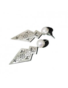 silver-stud-earrings