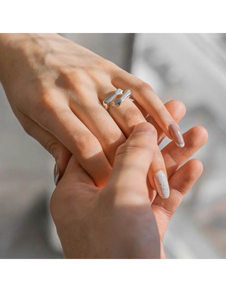 silver-hug-unisex-ring silver-hug-unisex-ring
