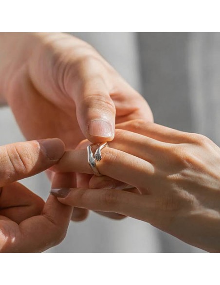 silver-hug-unisex-ring silver-hug-unisex-ring
