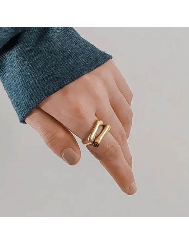silver-hug-unisex-ring