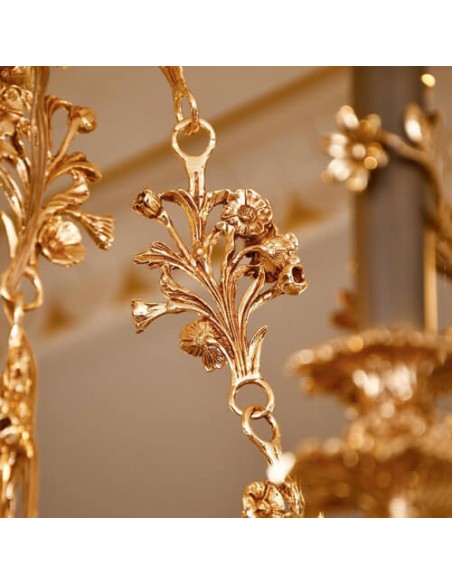 elegant-golden-brass-basket-chandelier-details