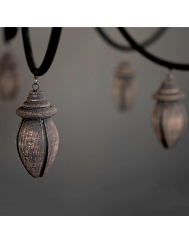 grey-patina-woodcarving-chandelier-details