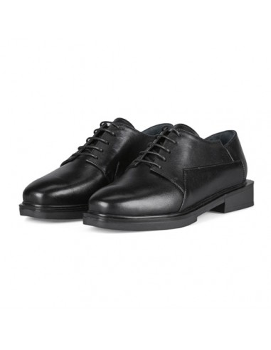 black-shoes
