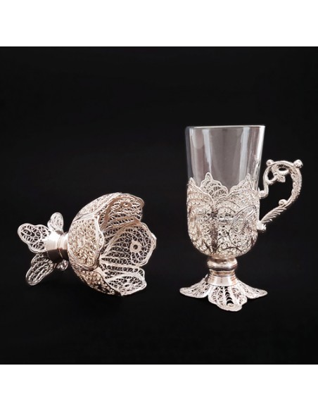 coffee cup and sugar bowl made by filigree technique