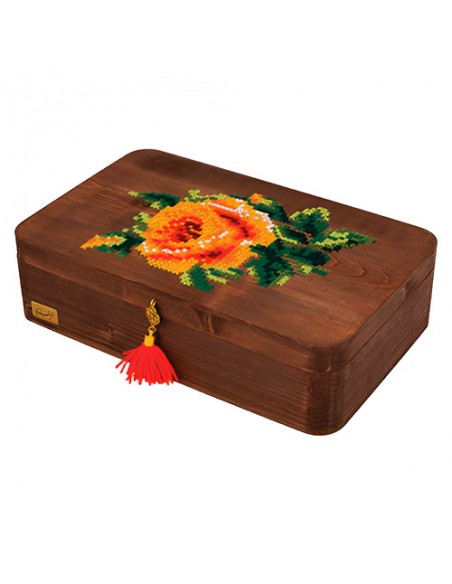 Pistachio Gaz Candy| Mozaffari Gaz with Wooden Box and Handmade Embroidery Pistachio Gaz Candy| Mozaffari Gaz with Wooden Box and Handmade Embroidery