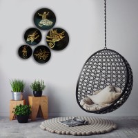 Decorative wall plates in a particular living room HC-1634