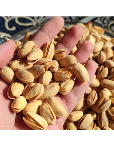 Buy Akbari Salted Pista from Rafsanjan at the Best Price