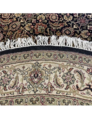 Herati 4'9" x 4'9" Handmade Round Rug - Back View