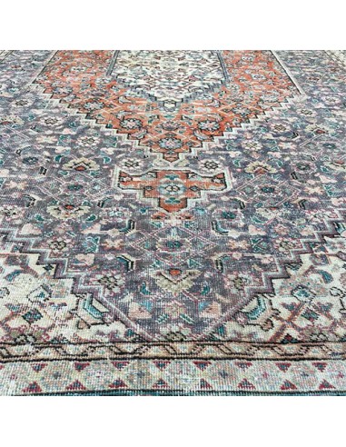 Tabriz Handmade 6x9 Red and Blue Vintage Rug RC-1893 - Center VIew