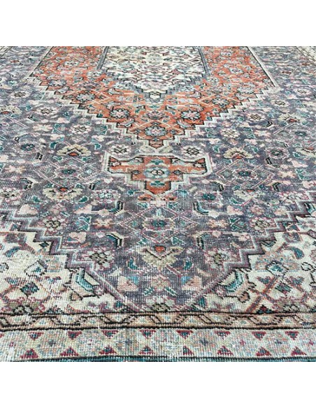 Tabriz Handmade 6x9 Red and Blue Vintage Rug RC-1893 - Center VIew