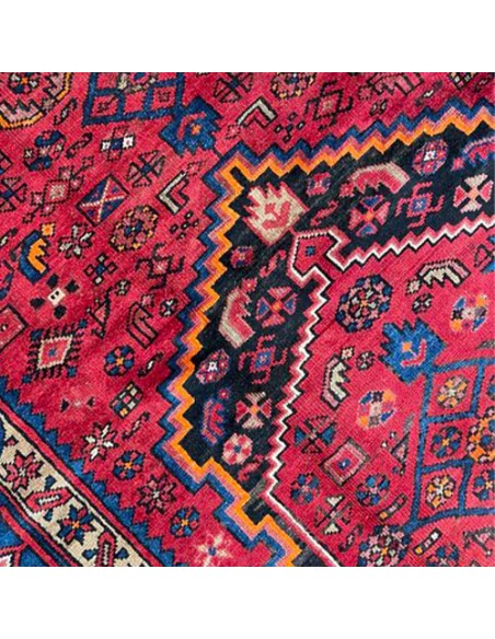 Zanjan 4x7 Handmade Red Vintage Rug RC-1913 - Center VIew Zanjan 4x7 Handmade Red Vintage Rug RC-1913 - Center VIew