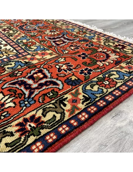 Tabriz 6x9 Handmade Wool Red Rug RC-1944 - Corner View