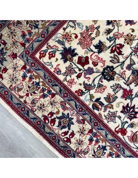 Kashan 6x9 Wool and Cotton Cream Rug RC-2035 Edge View