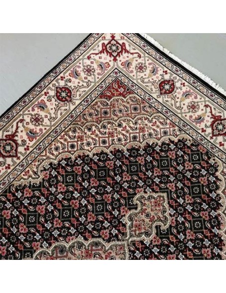 cream-tabriz-carpet