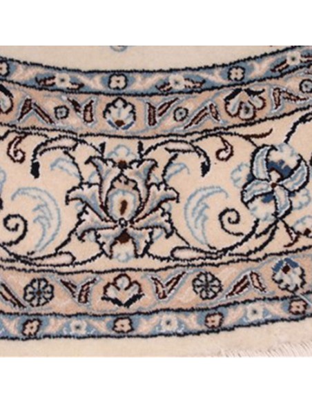 persian-round-carpet