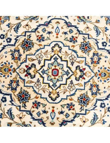iranian-white-carpet