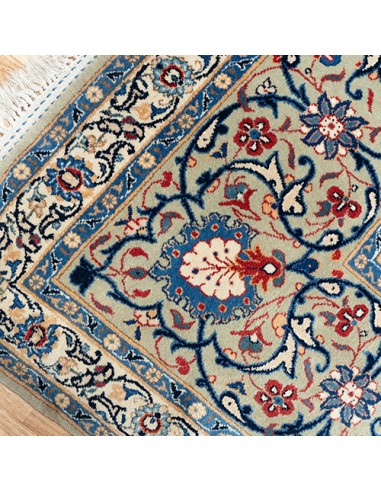 white-kashan-carpet