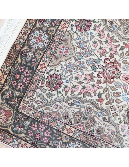 wool-handmade-carpet