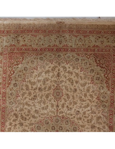 iranian-qom-carpet