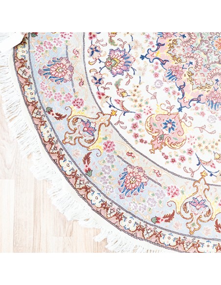 persian-round-carpet