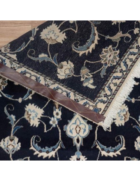 Nain Rug gin Toronto