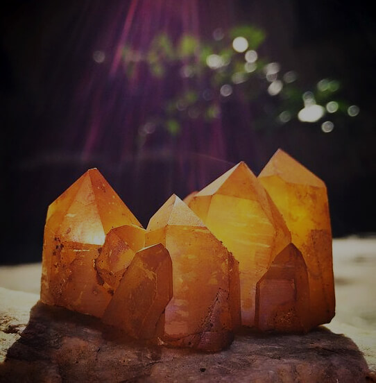 solar plexus chakra golden healer crystals