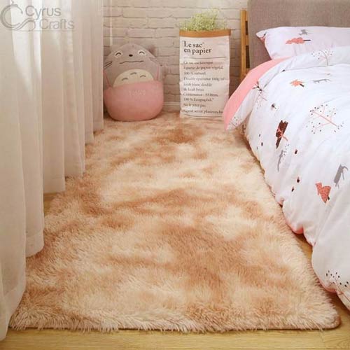 cream rug of the bedroom