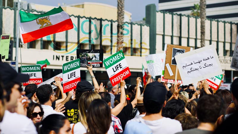 Protesters against Mahsa Amini's death in Tortono