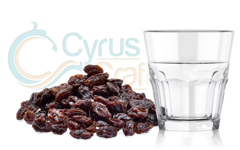 raisins in water