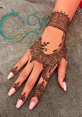 mehndi tattoo