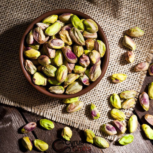 raw pistachio