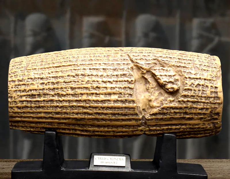 Cyrus Cylinder